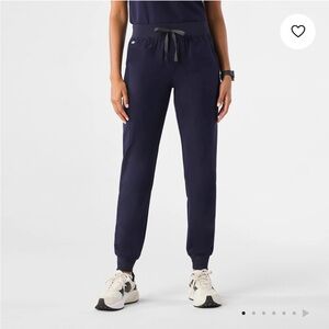 FIGS Zamora Jogger Navy size Large